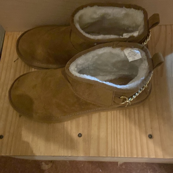 High top shoes - Picture 2 of 4